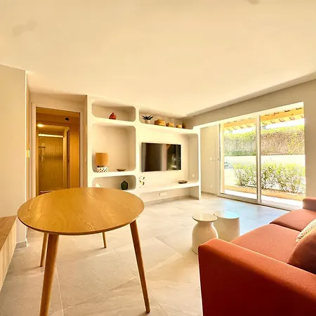 Appartement L'elegant,4pers,piscine,2 Parkings,climatisation *