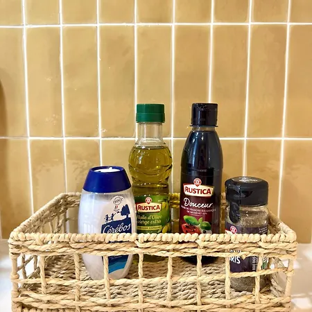 Apartment L'elegant,4pers,piscine,2 Parkings,climatisation Saint-Tropez