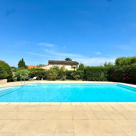 Apartment L'elegant,4pers,piscine,2 Parkings,climatisation Saint-Tropez