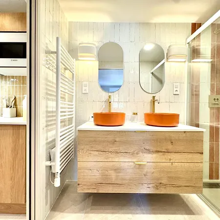 Appartement L'elegant,4pers,piscine,2 Parkings,climatisation *
