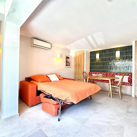 L'elegant,4pers,piscine,2 Parkings,climatisation