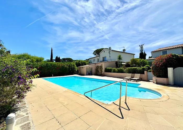 Apartment L'elegant,4pers,piscine,2 Parkings,climatisation Saint-Tropez