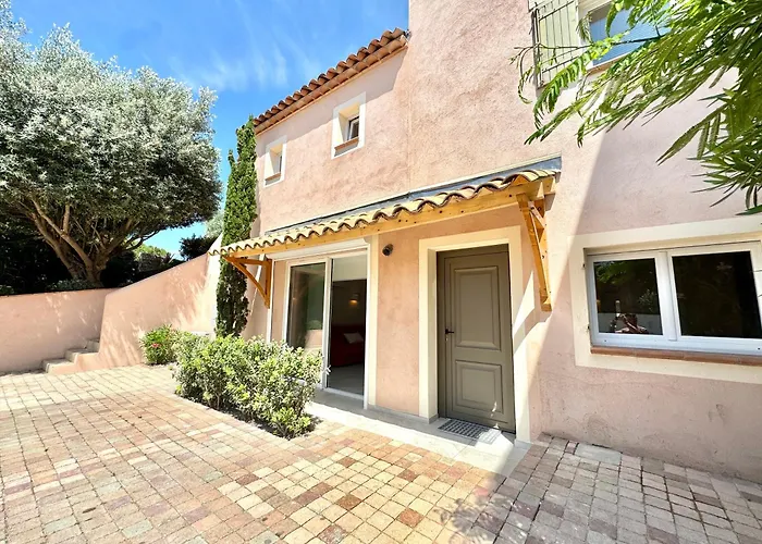 Apartment L'elegant,4pers,piscine,2 Parkings,climatisation