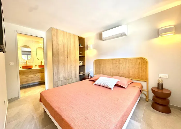 Apartment L'elegant,4pers,piscine,2 Parkings,climatisation