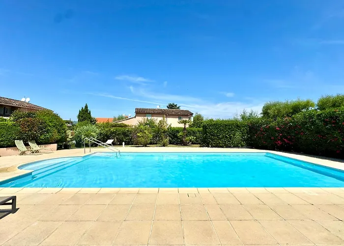 Apartment L'elegant,4pers,piscine,2 Parkings,climatisation Saint-Tropez
