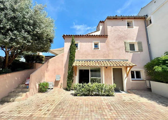 L'elegant,4pers,piscine,2 Parkings,climatisation Apartment *